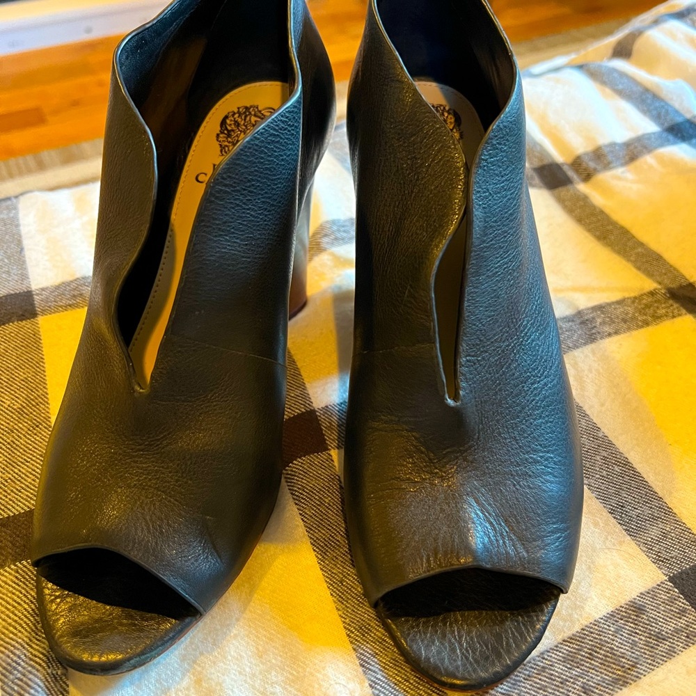 Vince Camuto black peep toe leather